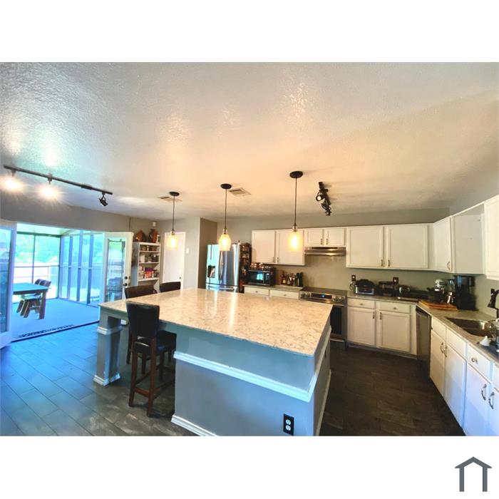 709 Blue Sky Dr