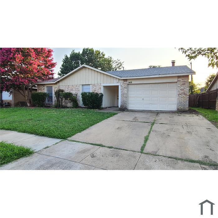 3418 Chesapeake Dr
