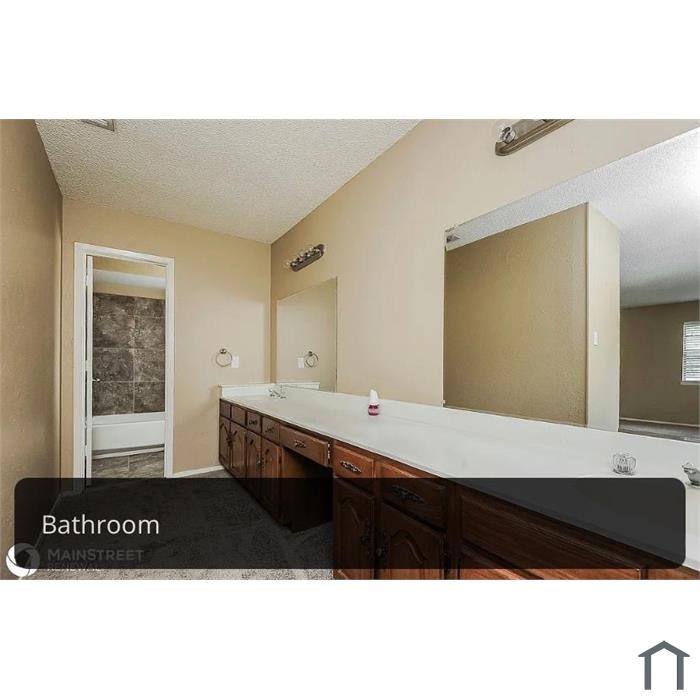 4 Bedroom Single Family House 4014 Orchard Hill Dr in Arlington, TX