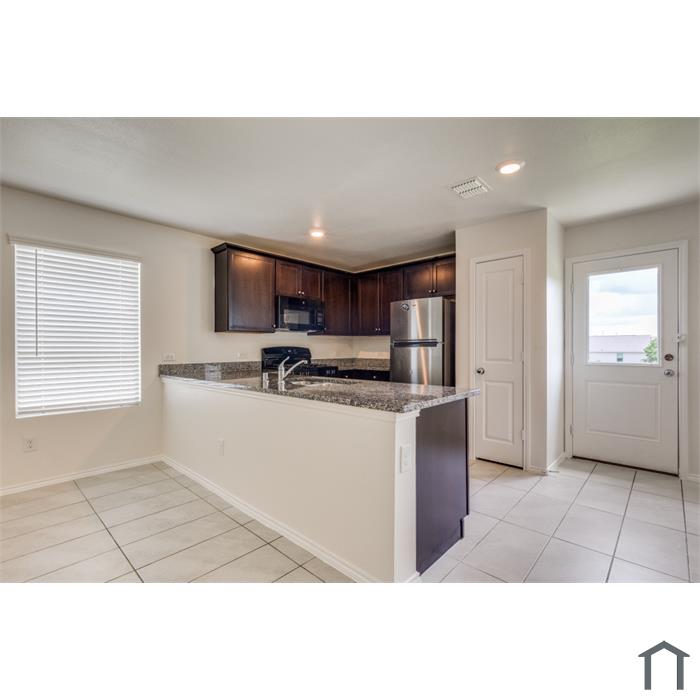 345 Pueblo Bonito Trl
