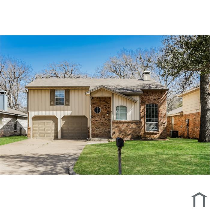 918 Blue Jay Dr