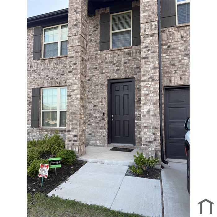2956 Plumbago Dr