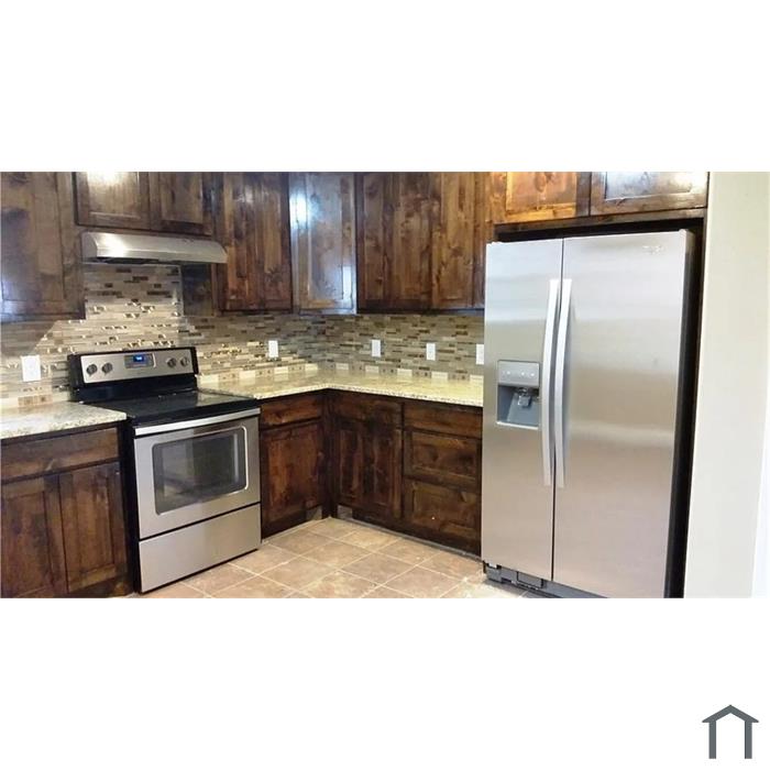 9704 Santa Monica Dr