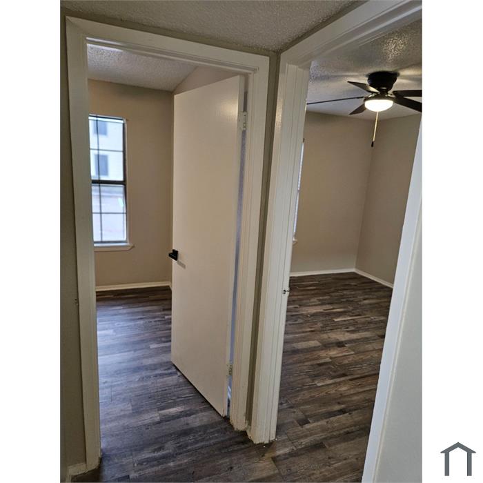 Haltom Oaks Apartments