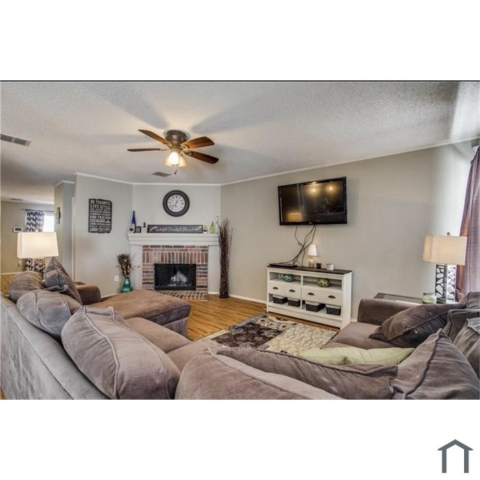 8701 Polo Dr