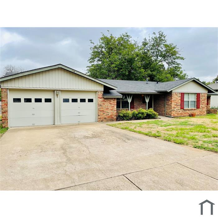 4 Bedroom Single Family House 5209 Keswick Ave in Fort Worth, TX