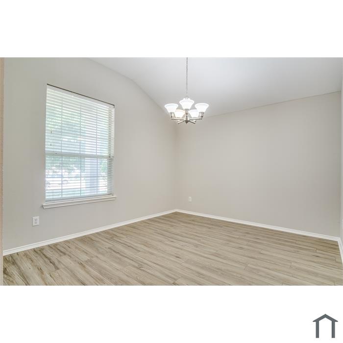1129 April Springs Dr