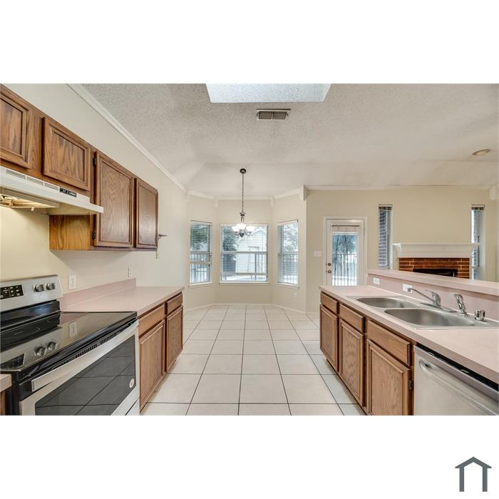 8113 Heritage Place Dr