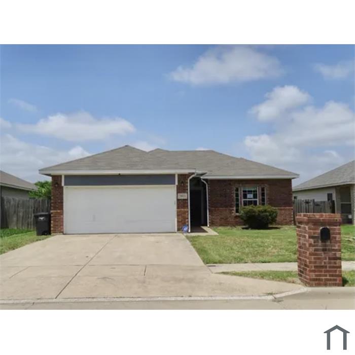 2013 Alanbrooke Dr