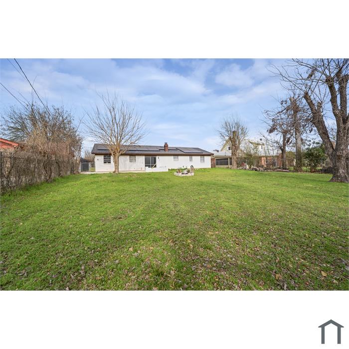 3608 Carriage Hill Dr