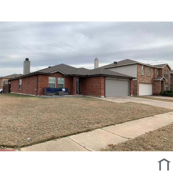912 Mosaic Dr