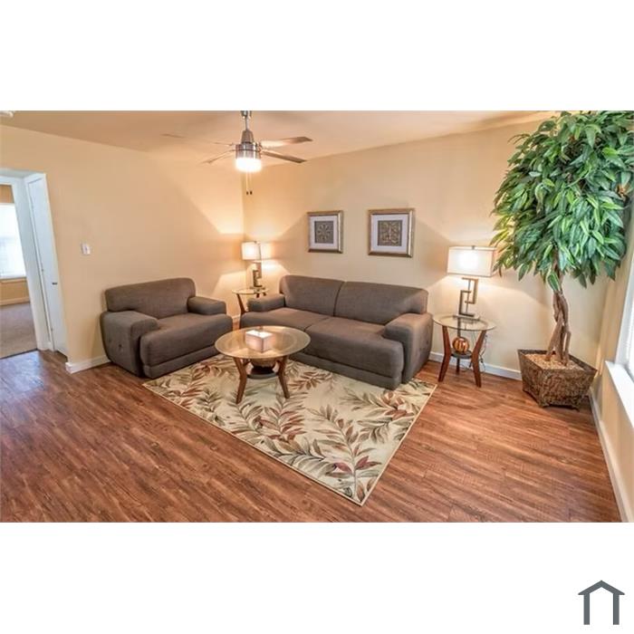 LUX Apartments