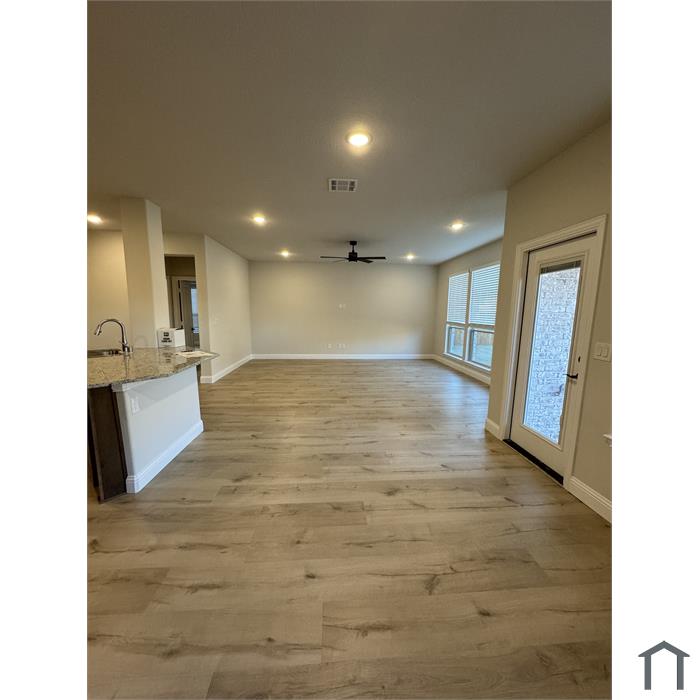 1247 Arrowwood Dr