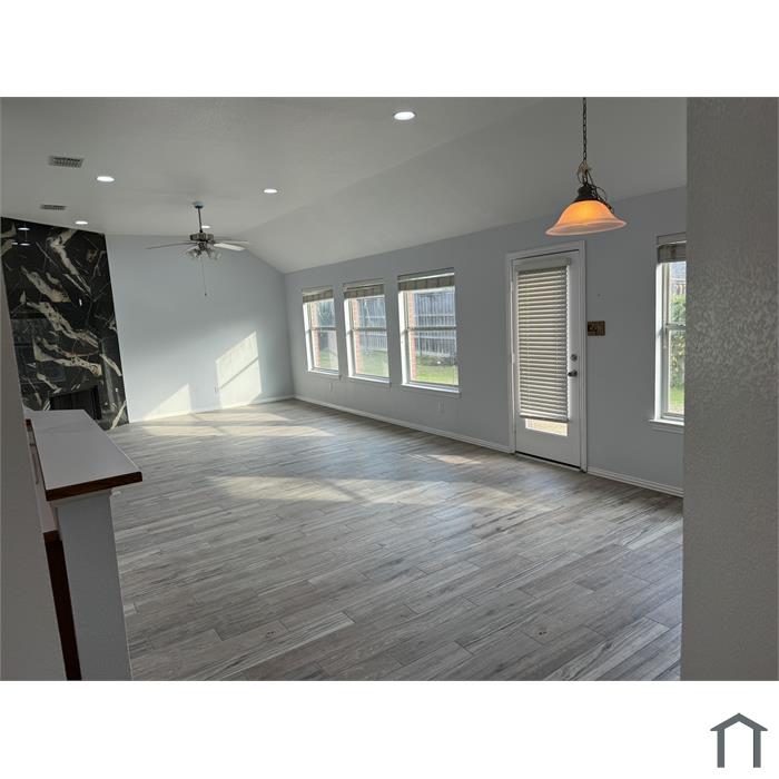 12324 Macaroon Ln