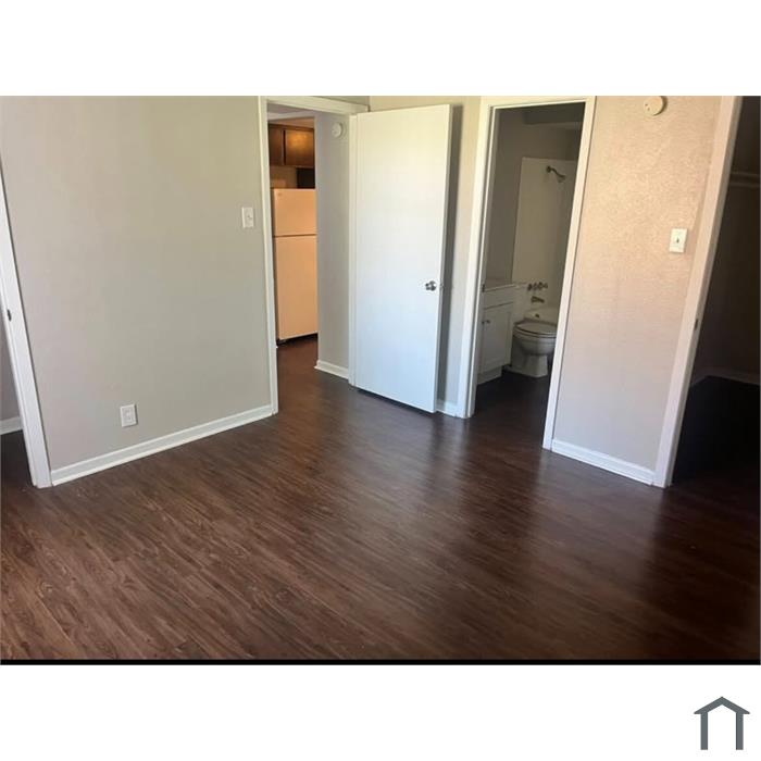 The Oaks Apartments
