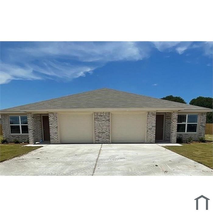 1705 Castroville Trl