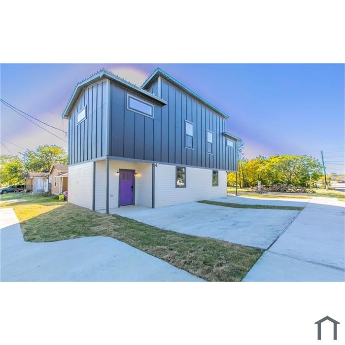 1008 York Ave