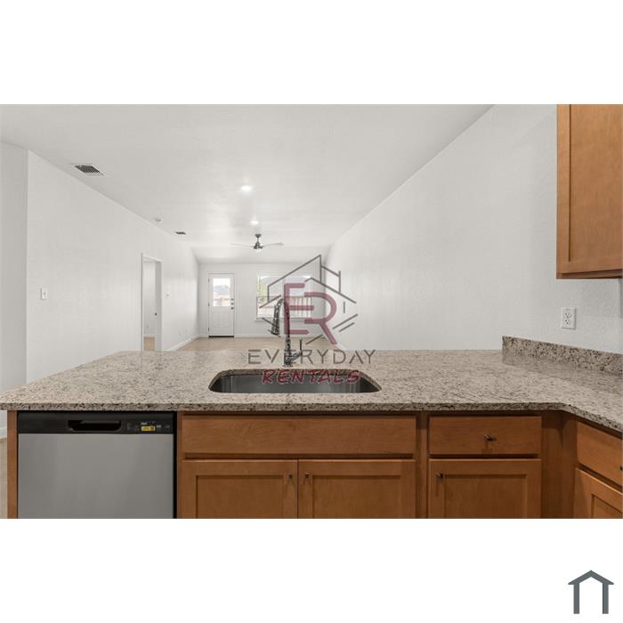 912 Cherry Laurel Ln