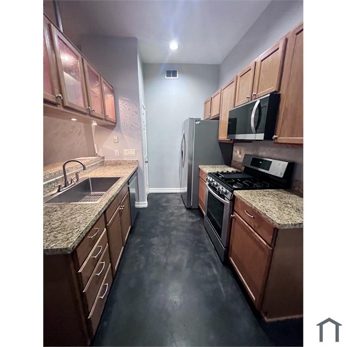 1602 Elgin St
