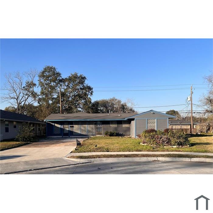 5639 Heron Dr