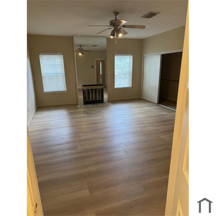 6000 Reims Rd