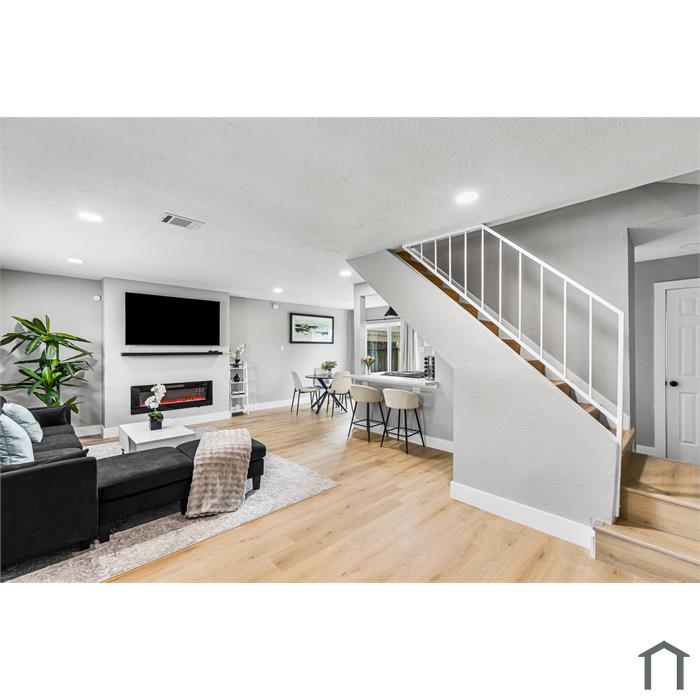 12223 Kingslake Forest Dr
