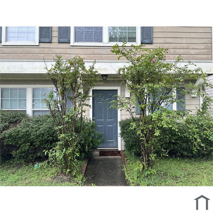 818 Katelyn Manor Ln