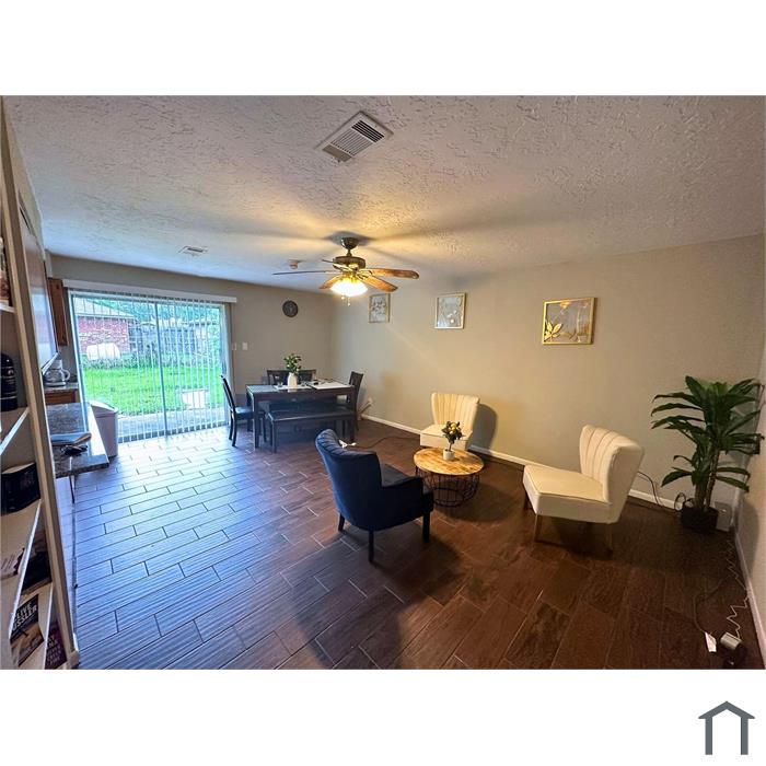 9939 Valley Park Dr