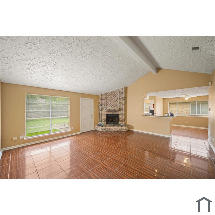 3714 Embarcadero Dr