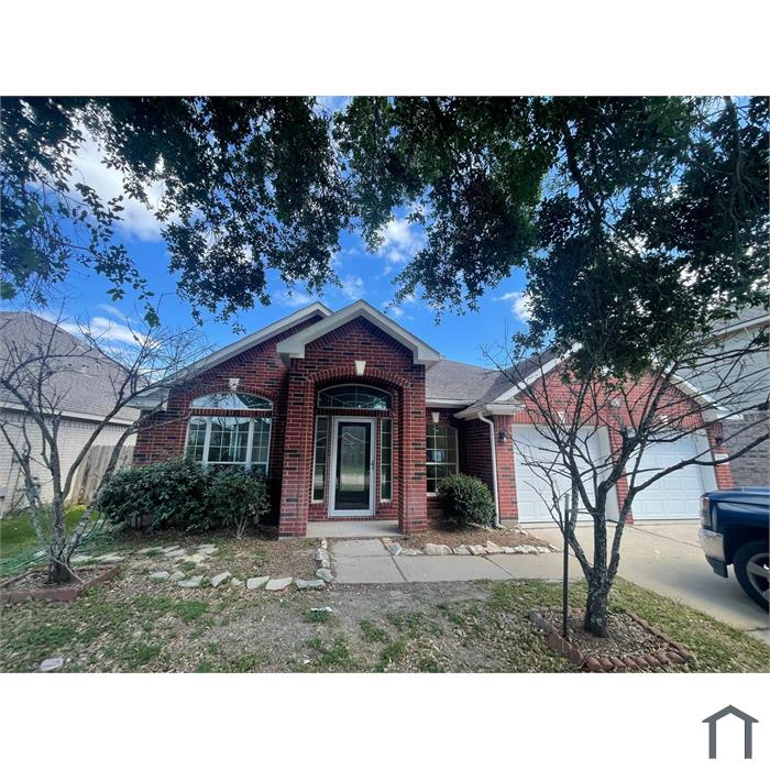 8807 Petersburg Ln