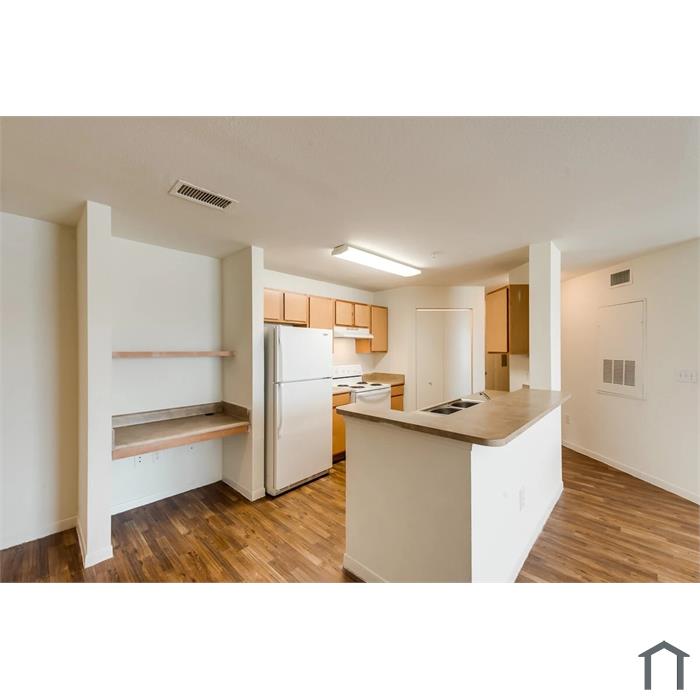 Kimberly Pointe Apartment