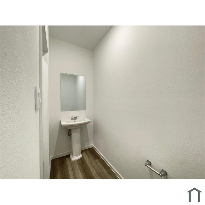 923 Moon Drop Ln