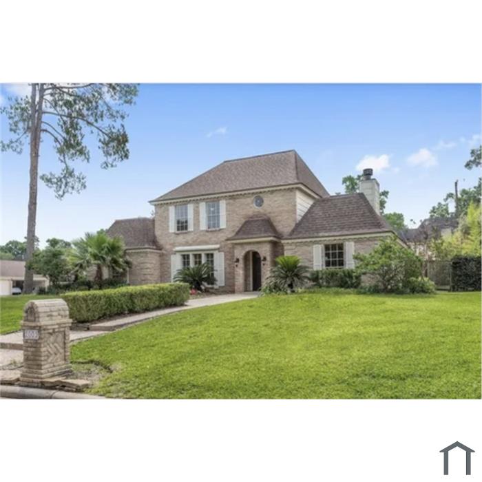 2003 Castlerock Dr