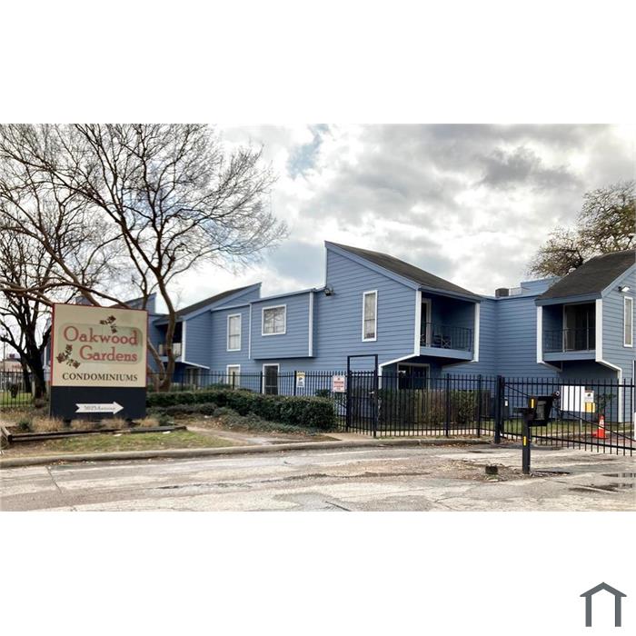 2-bedroom-townhouse-condo-5625-antoine-dr-in-houston-tx-77091