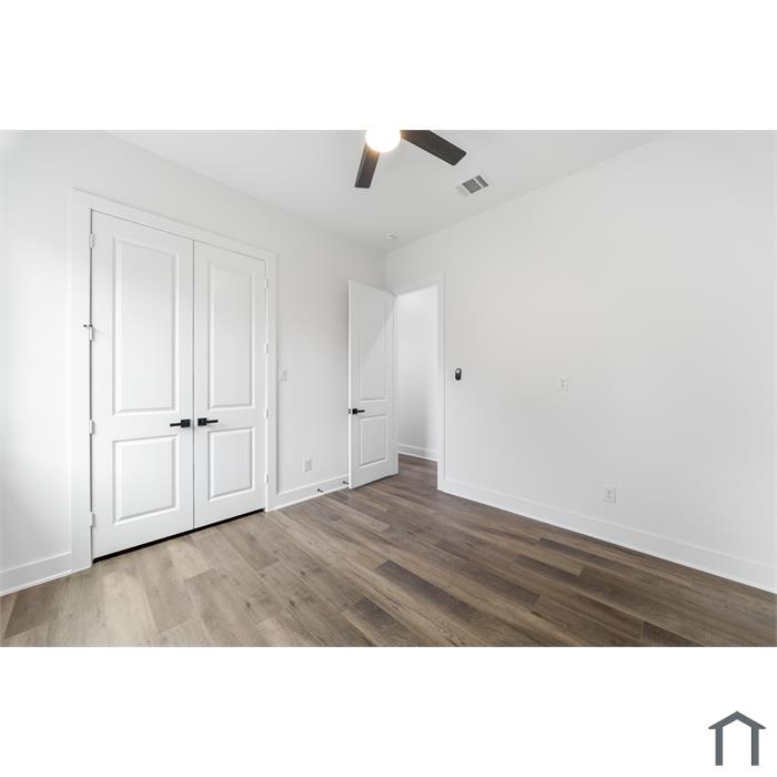955 Elkhart St
