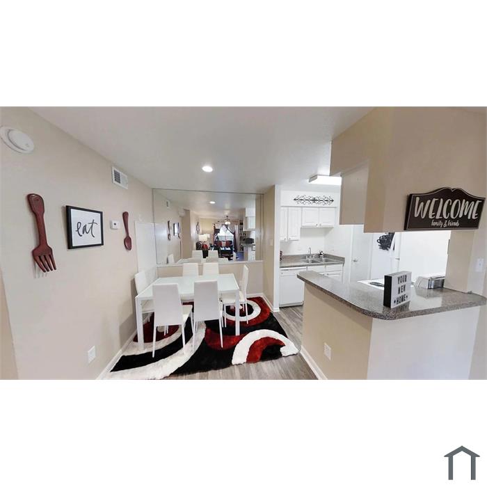 515 S Bender Ave