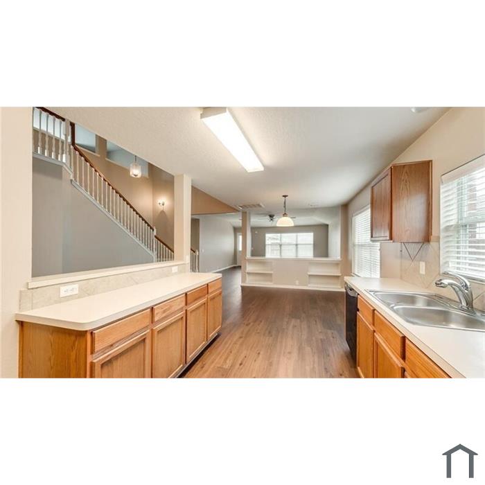 2725 Foster Hill Dr