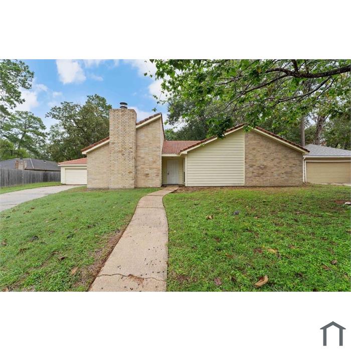 3710 Fern View Dr