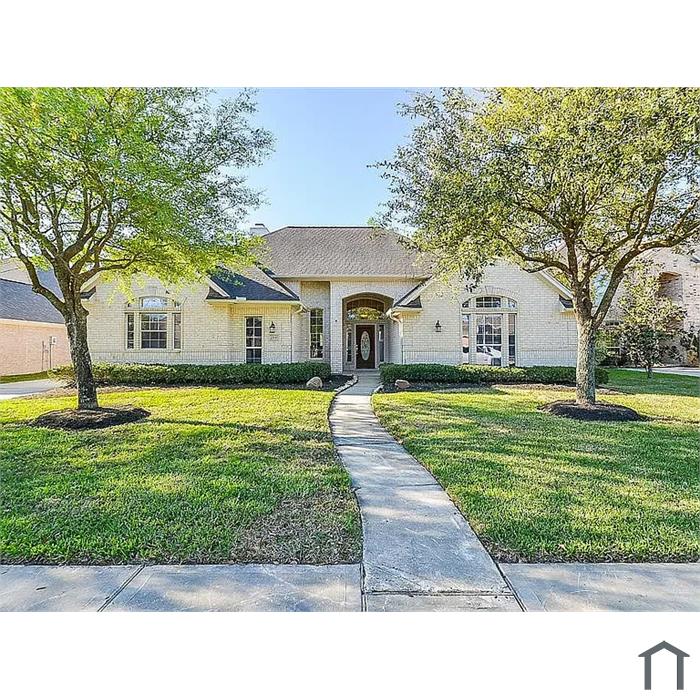 5916 Fairway Manor Ln