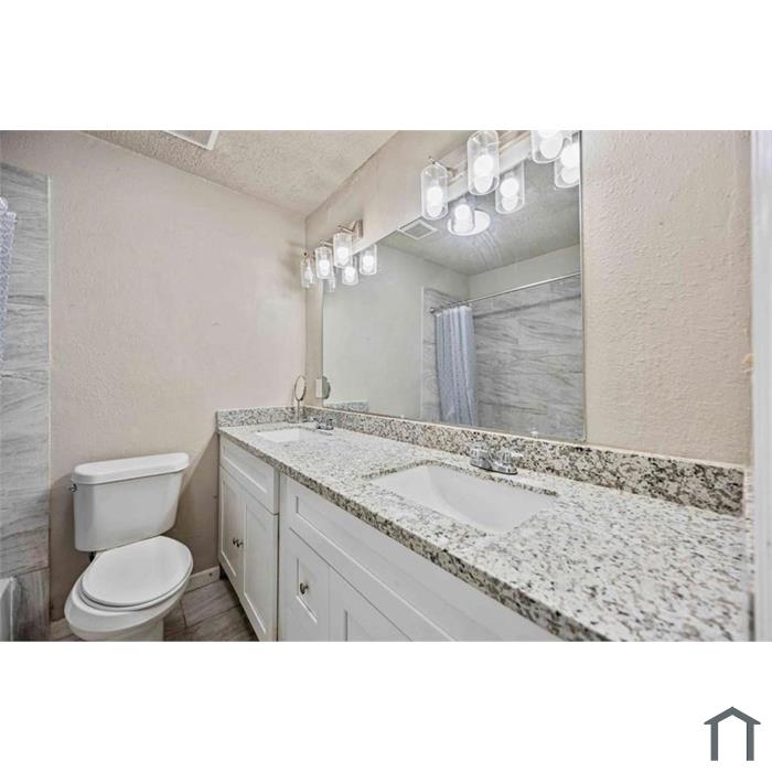 17843 S Cypress Villas Dr