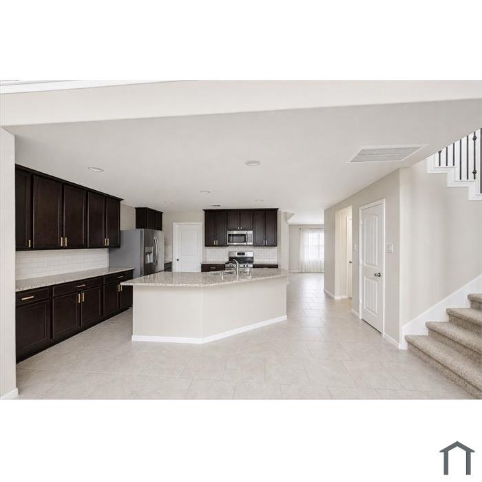 6934 Rosalina Landing Ln