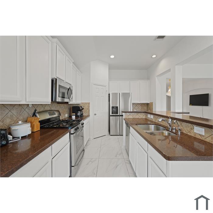 9003 Creeks Gate Ct