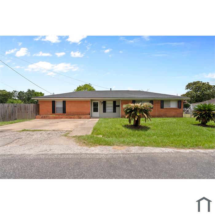 815 Rugeley St