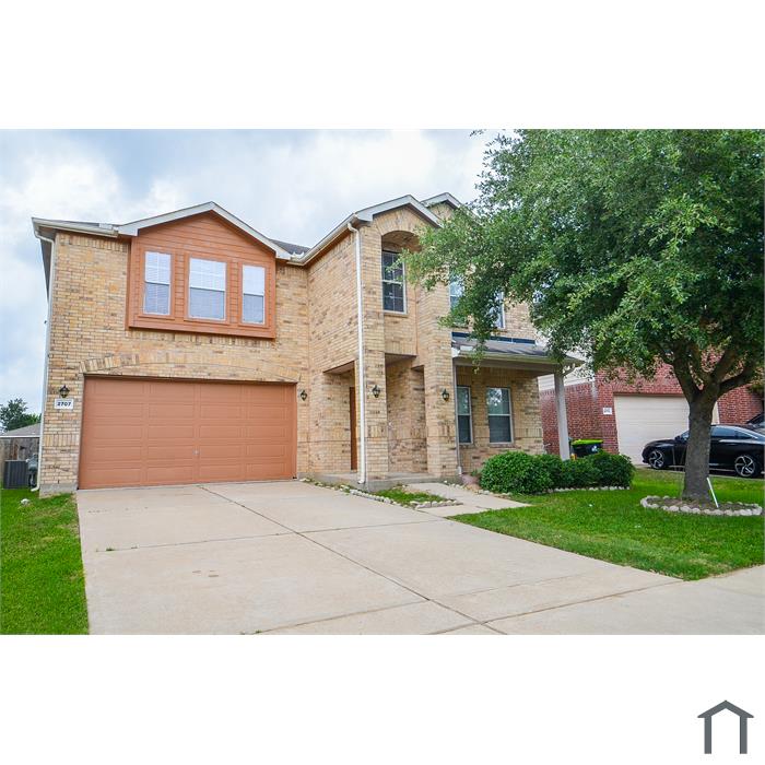 2707 Roaring Oaks Ln