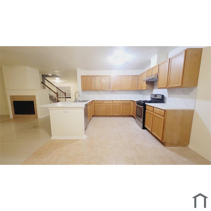 3807 Brook Garden Ln