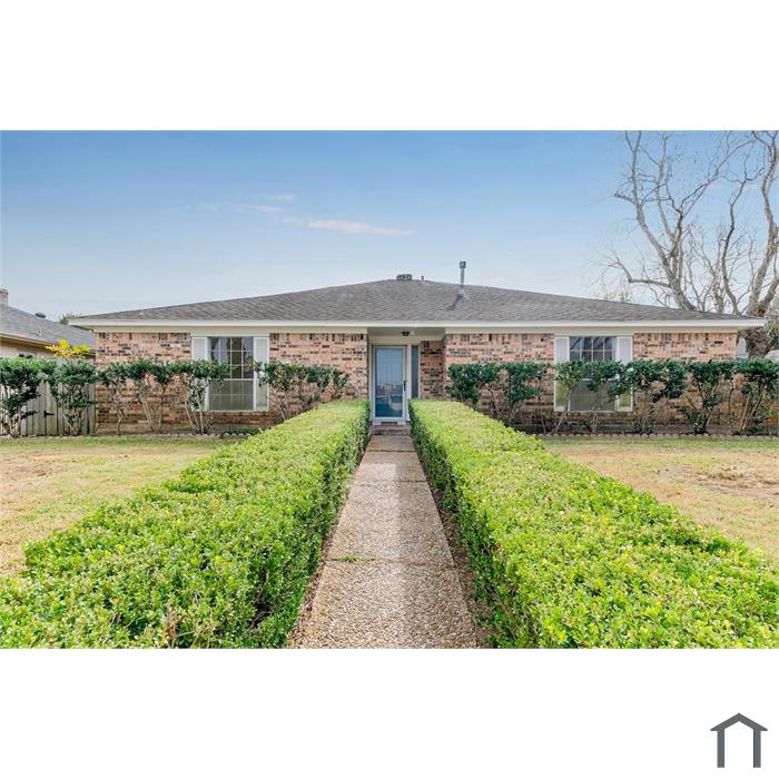 3311 Palm Desert Ln