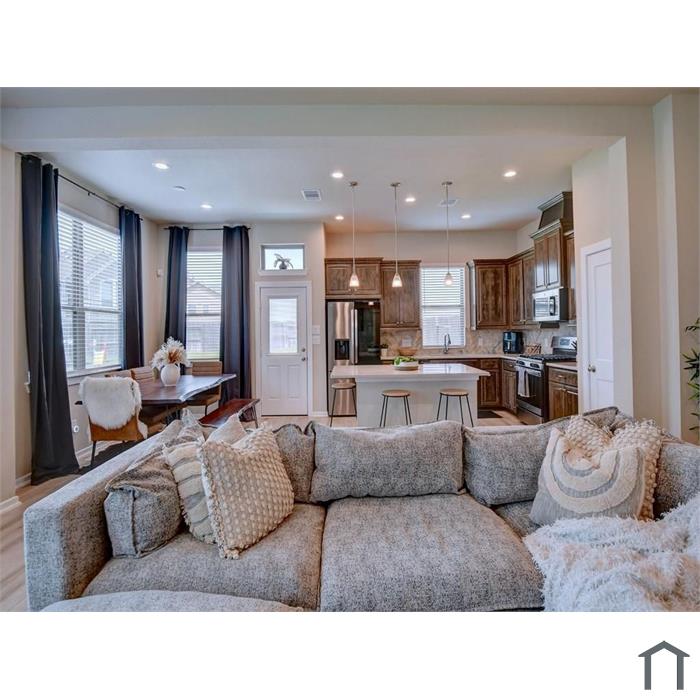 2543 Manor Valley Ct
