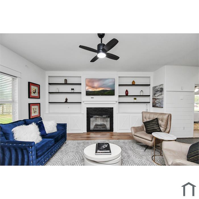 6715 Plum Springs Ln