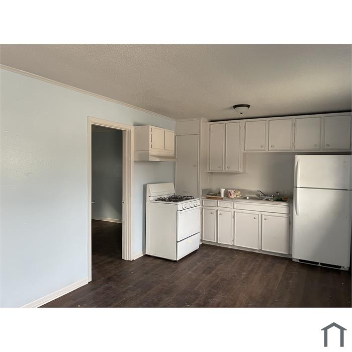 126 E Alabama St