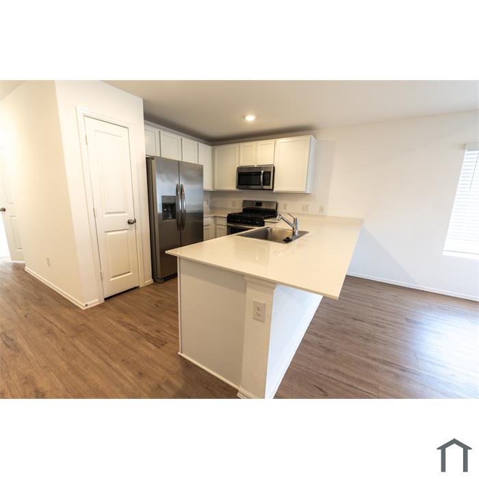 27006 Breakaway Ln